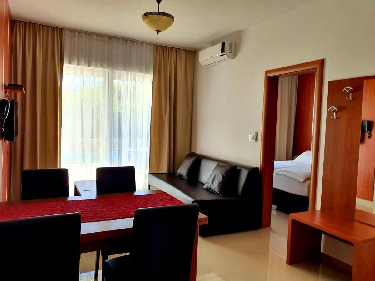 Boutique Hotel Bora & Villas Garamm Pakoštane Exterior foto
